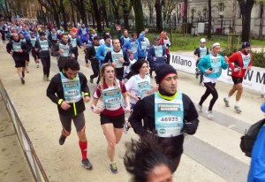 Pippa looking like a cheese wrapper with 50,000 others!