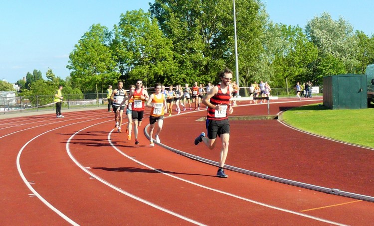 My customary early-race lead!